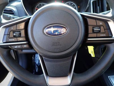 Used 2017 Subaru Impreza 2.0i Premium image 12