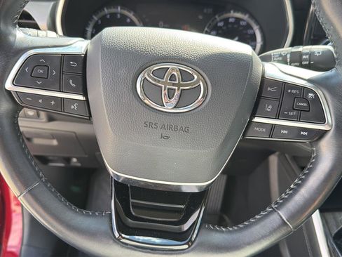 Used 2020 Toyota Highlander Platinum AWD/4WD image 14