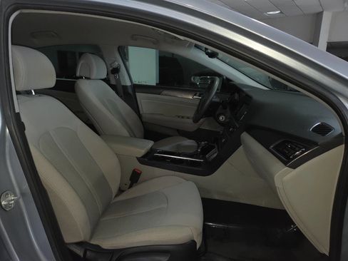 Used 2017 Hyundai Sonata Sport FWD image 18