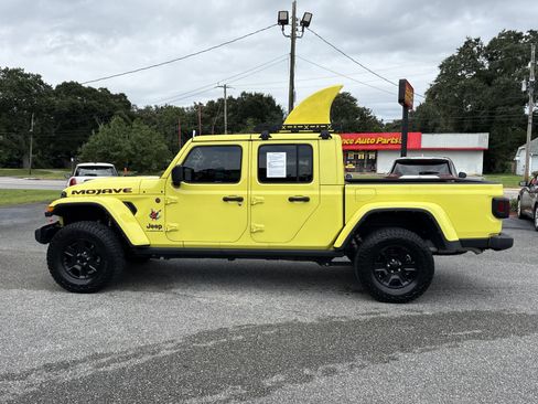 Used 2023 Jeep Gladiator Mojave w/ Trailer Tow Package AWD/4WD image 2