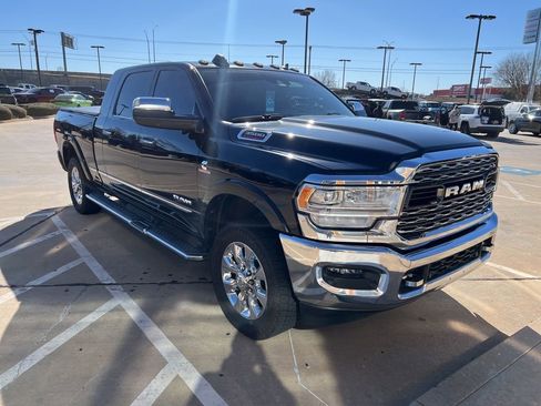 Used 2022 RAM 3500 Limited image 1