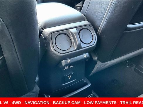 Used 2021 Jeep Wrangler Unlimited Sahara w/ Cold Weather Group AWD/4WD image 10
