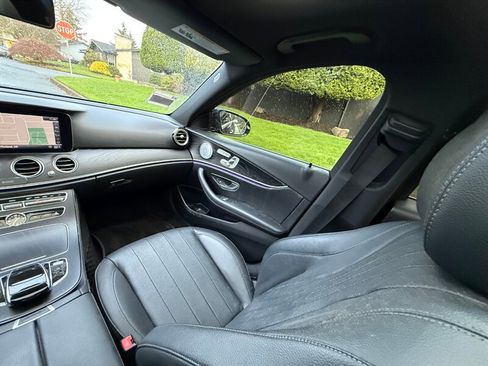Used 2019 Mercedes-Benz E 300 E 300 image 16