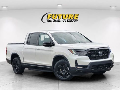 Used 2025 Honda Ridgeline Black Edition image 1
