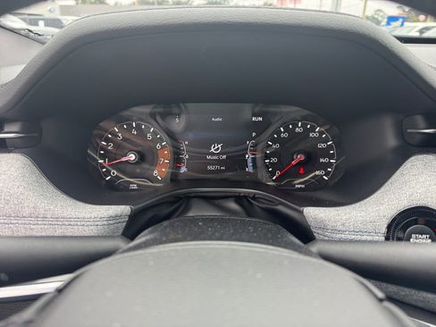 Used 2024 Jeep Compass Latitude image 32