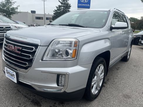 Used 2017 GMC Terrain SLT w/ Open Road Package AWD/4WD image 2