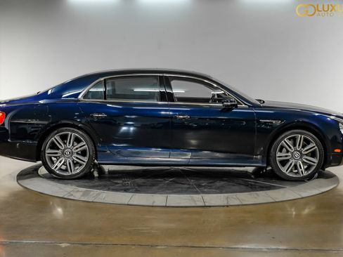Used 2018 Bentley Flying Spur W12 AWD/4WD image 11