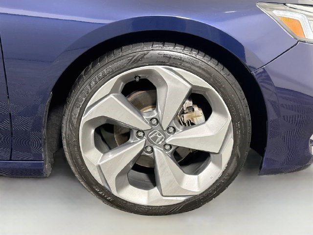 Used 2018 Honda Accord Touring image 31