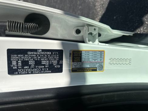Used 2024 Kia Soul LX w/ Option Group 015 FWD image 24