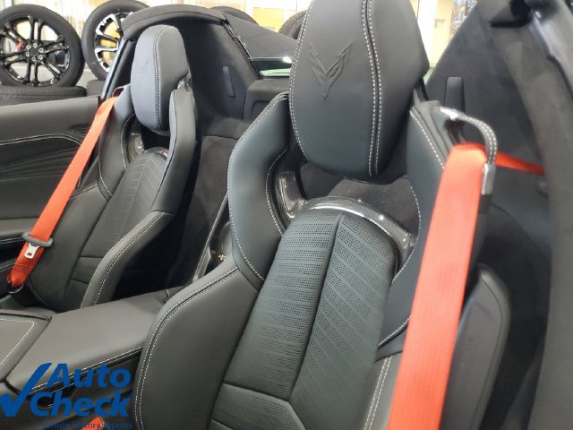 Used 2026 Chevrolet Corvette Z06 w/ Stealth Interior Trim Package RWD image 15