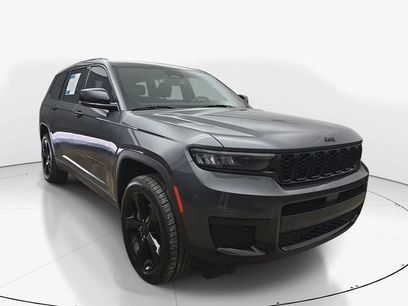 Used 2023 Jeep Grand Cherokee L Laredo