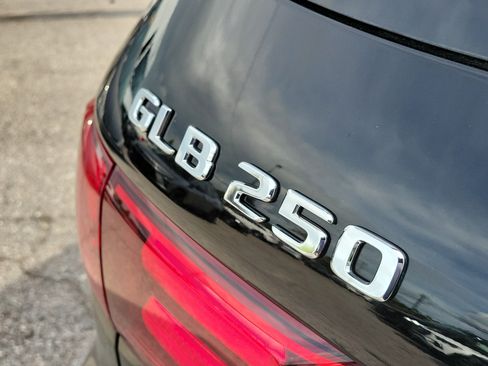 Certified 2026 Mercedes-Benz GLB 250 image 6