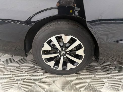 Used 2025 Honda Odyssey EX-L image 18