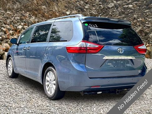Used 2017 Toyota Sienna Limited Premium AWD/4WD image 10