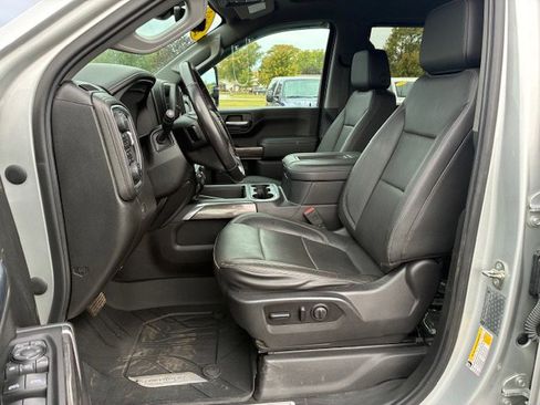 Used 2020 Chevrolet Silverado 3500 LTZ w/ LTZ Premium Package image 17