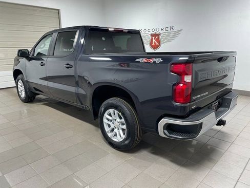 Used 2023 Chevrolet Silverado 1500 LT w/ Protection Package AWD/4WD image 4