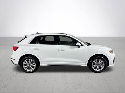 Used 2024 Audi Q3 2.0T Premium image 5