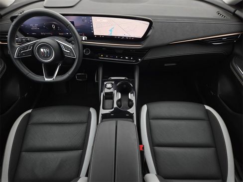 Used 2025 Buick Envision Sport Touring image 21