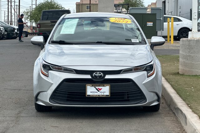 Used 2024 Toyota Corolla LE FWD image 8