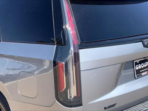 Used 2023 Cadillac Escalade Sport Platinum AWD/4WD image 29