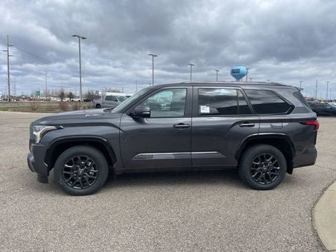 New 2026 Toyota Sequoia Platinum image 4