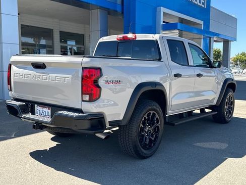 Used 2026 Chevrolet Colorado Trail Boss AWD/4WD image 3
