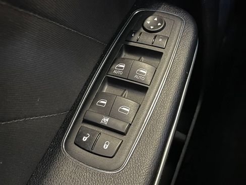 Used 2023 Dodge Charger SXT RWD image 11