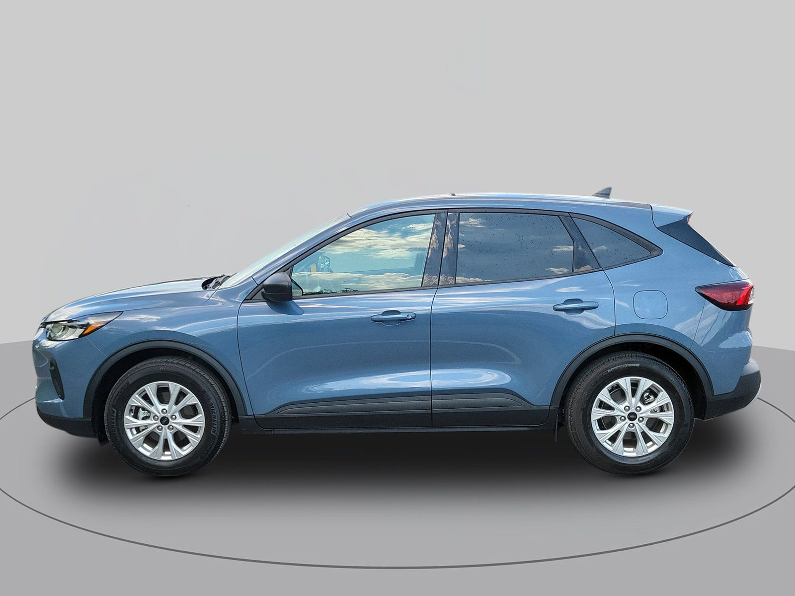 Used 2025 Ford Escape Active w/ Tech Pack #1 FWD image 6