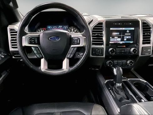 Used 2015 Ford F150 Platinum w/ Equipment Group 701A Luxury image 11