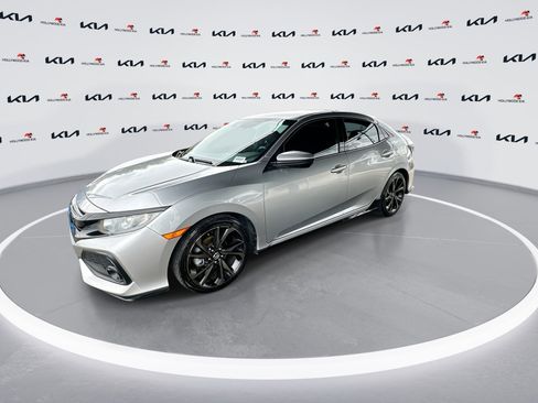 Used 2019 Honda Civic Sport image 4