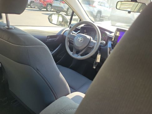 Used 2024 Toyota Corolla LE image 14