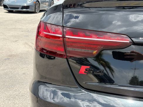 Used 2023 Audi S4 Premium Plus w/ Premium Plus Package AWD/4WD image 10
