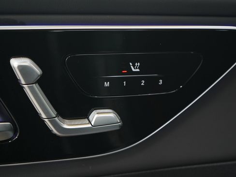 Used 2025 Mercedes-Benz GLC 63 AMG S image 30