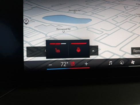 Certified 2025 BMW 230i xDrive Coupe w/ Convenience Package image 25