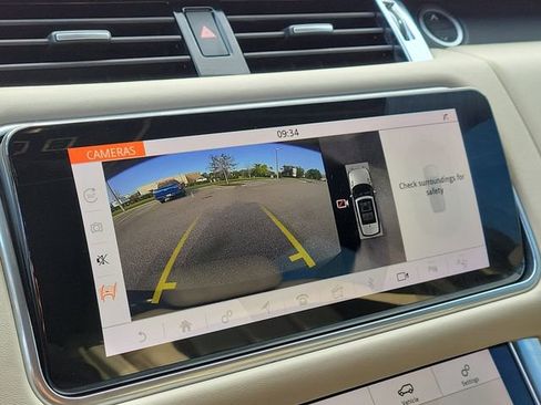 Used 2020 Land Rover Range Rover Sport HST image 26