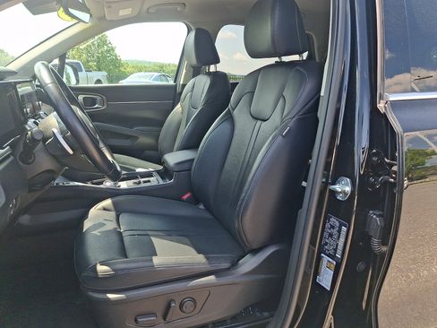 Used 2023 Kia Sorento EX AWD/4WD image 15