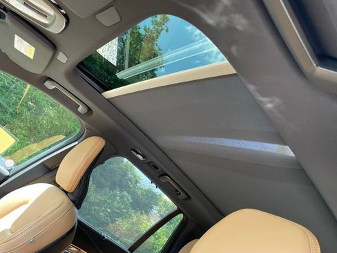 Used 2025 Volvo XC90 B5 Ultra w/ Protection Package Premier AWD/4WD image 40