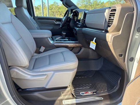 New 2026 Chevrolet Silverado 1500 LT image 9