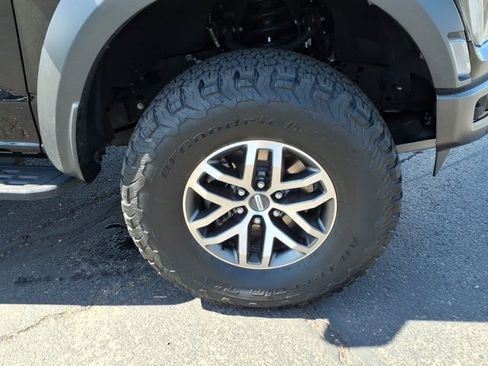 Certified 2022 Ford F150 Raptor w/ Equipment Group 801A High AWD/4WD image 9