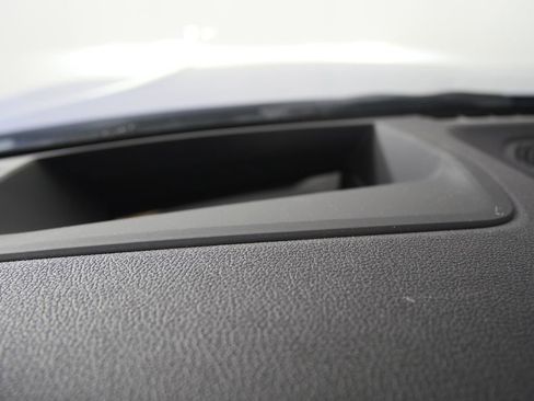 Certified 2022 BMW 330e w/ M Sport Package image 21