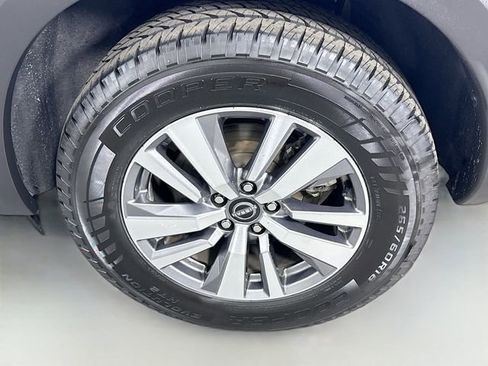 Used 2023 Nissan Pathfinder SL image 32