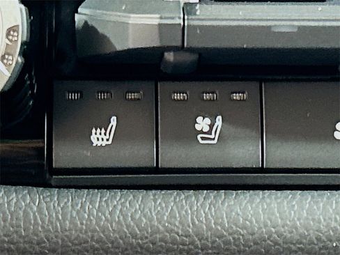 New 2026 Toyota Tundra Limited image 18