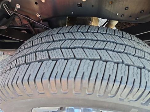 Used 2011 Ford F250 Lariat w/ Lariat Interior Pkg image 8