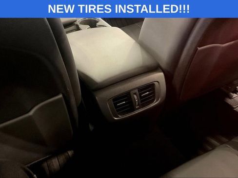 Used 2022 Acura TLX w/ Technology Package image 34