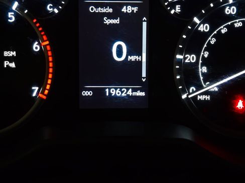 Used 2021 Lexus GX 460 Premium image 24