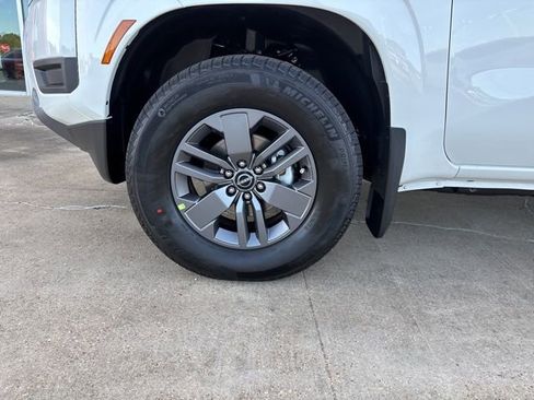 New 2026 Nissan Frontier SV image 8