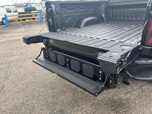 New 2026 GMC Sierra 2500 AT4 w/ Technology Package image 59