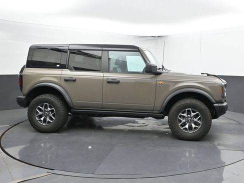 Used 2025 Ford Bronco Badlands AWD/4WD image 4