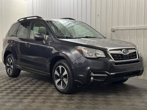 Used 2018 Subaru Forester 2.5i Limited AWD/4WD image 6