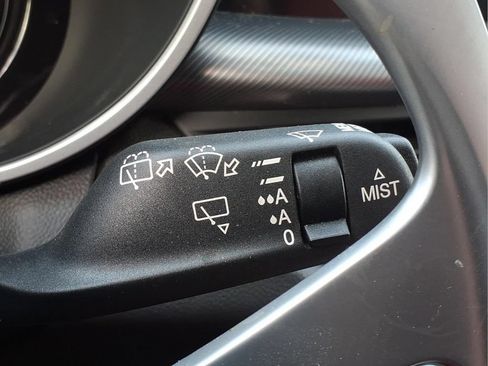 Used 2024 Alfa Romeo Stelvio Veloce AWD/4WD image 27